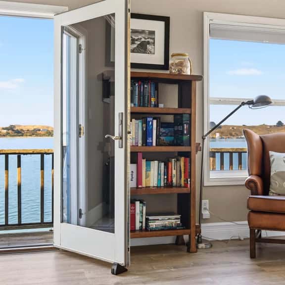 Bayside Cottage - Bodega Bay Waterfront Studio Cottage on Stilts with Fireplace - Image 1