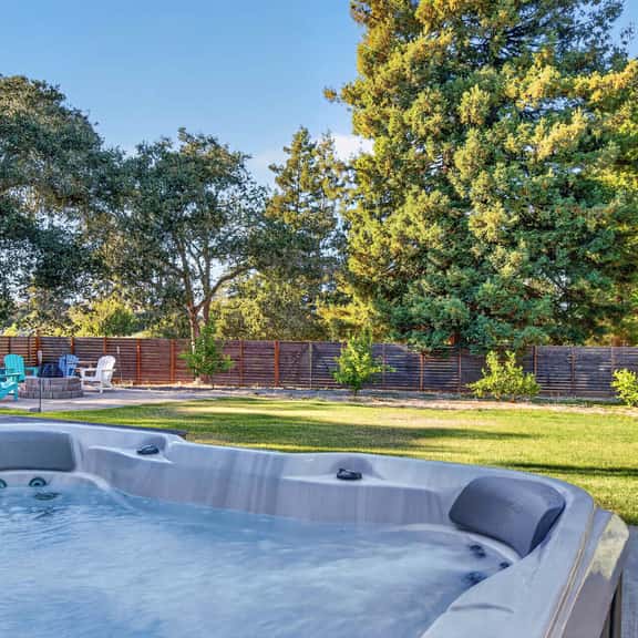 The Gravenstein - Sebastopol Orchard Retreat with Hot Tub - Image 1