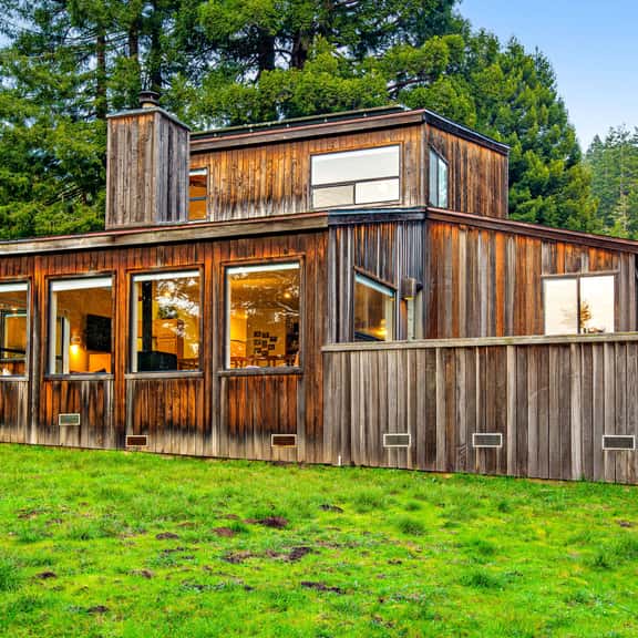 The Bobcat House - Forested retreat with private hot tub, dogs welcome - Image 1