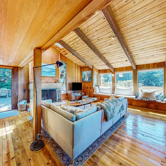 Dune Drift - Ocean-view home with hot tub & prime location at Shell Beach - Image 1