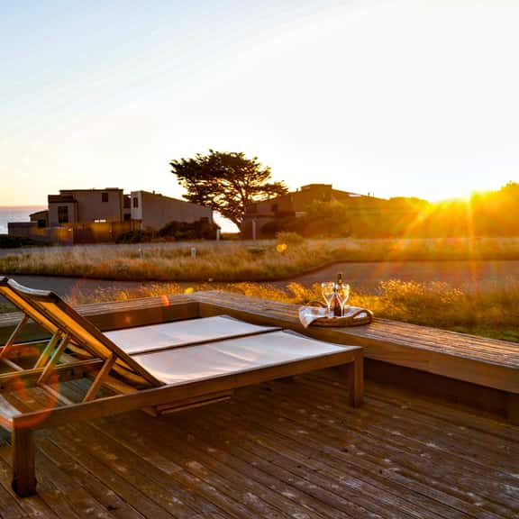 Da Yaya House - Coastal Luxury: Chef Kitchen, Ocean Views, Hot Tub - Image 1