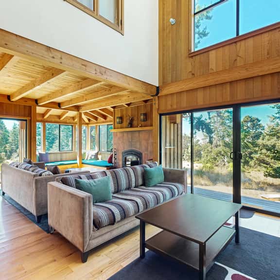 Ocean Pines Lodge - Ocean-view lodge with private hot tub among coastal pines - Image 1
