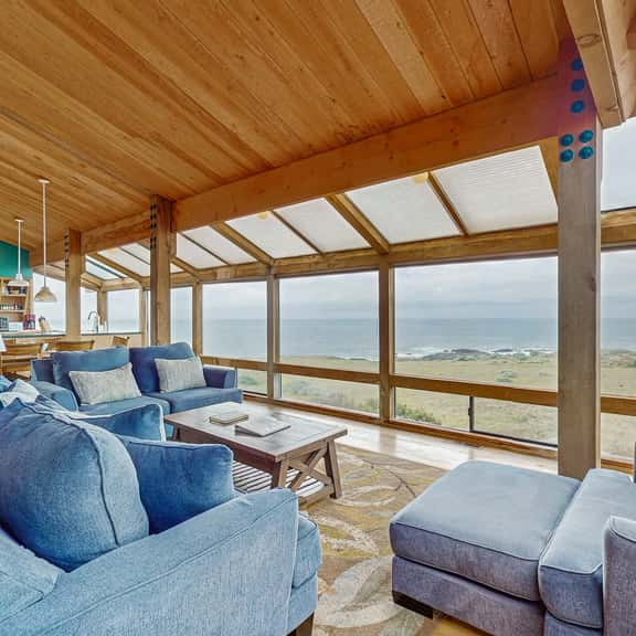 Compass Rose - Oceanfront estate with private hot tub & courtyard, dogs welcome - Image 1