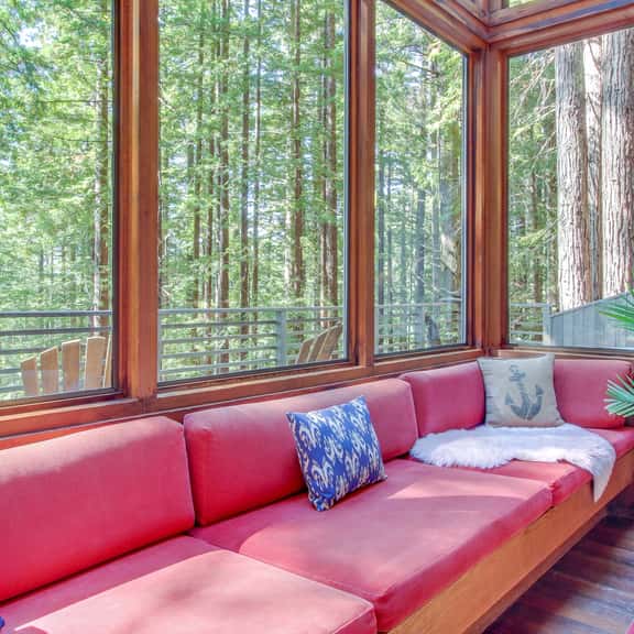The Redwood House - Forested cabin with private hot tub - Image 1