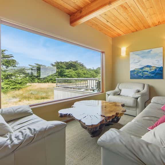 Meadow House - coastal home with hot tub, deck, fireplace - Image 1