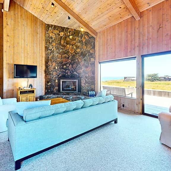 Pelican Landing - Ocean view home with stone fireplace, dog-friendly - Image 1