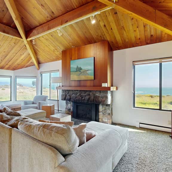 Bovill on Shell Beach - Oceanfront home with private hot tub near Shell Beach - Image 1