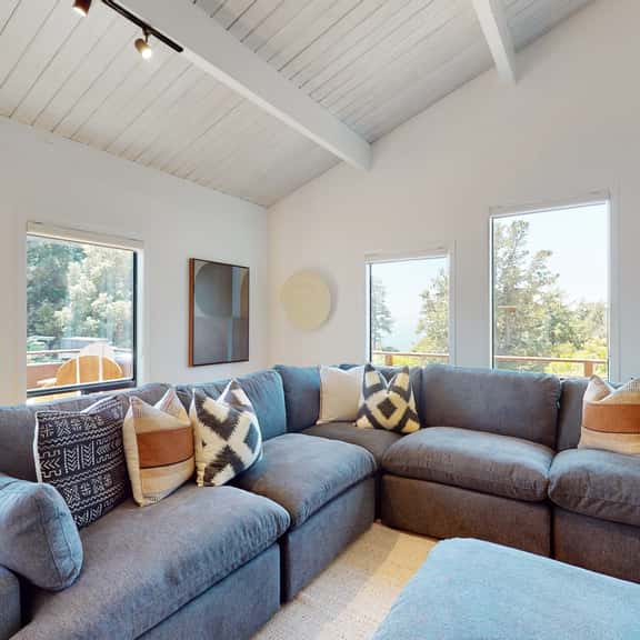 The Great Escape - Luxe Sea Ranch home with hot tub, ocean view & yoga space - Image 1