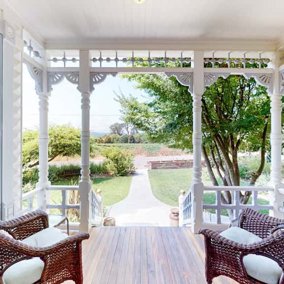 Magnolia Ranch Vineyards - Healdsburg Victorian Cottage on Vineyard Estate - Image 1
