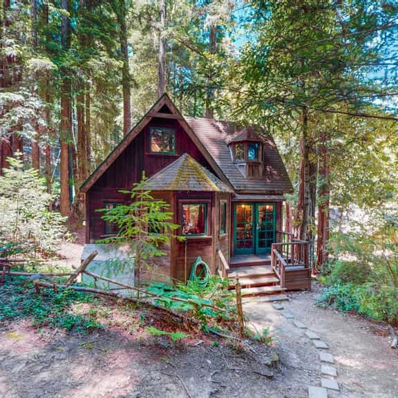 Dreamcatcher Cottage - Cazadero Dog-Friendly Cottage for Two with Hot Tub - Image 1
