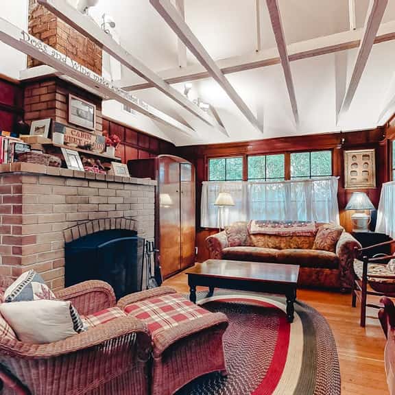 Clearheart Grove - Guerneville Dog-Friendly Redwood Cabin with Hot Tub & Fireplace - Image 1