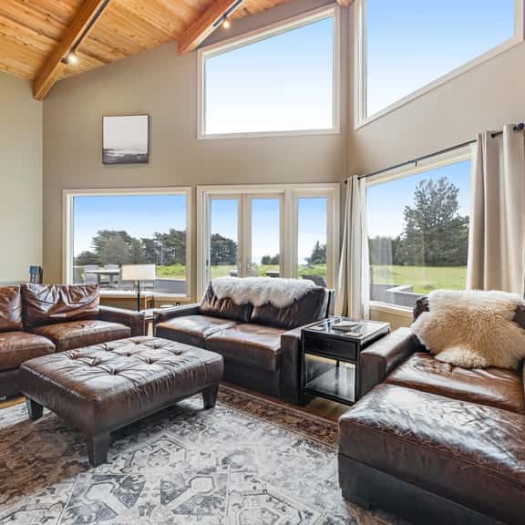 The Driftwood - Coastal Sea Ranch retreat with hot tub & fireplace - Image 1