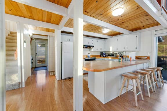 Otter's Rest - Gualala blufftop cottage with fireplace & grill, dogs welcome - Image 4