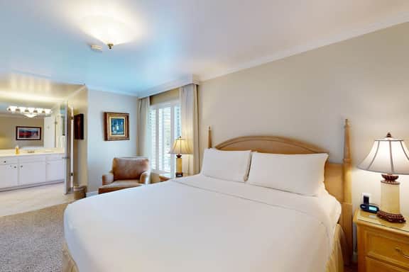 Silverado Resort and Spa 266 & 267 - Two King Suites, Golf-View Balcony off the Main Unit - Image 5