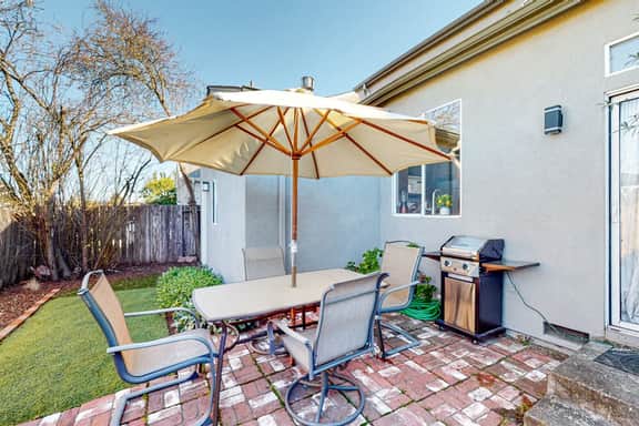 The Grape Escape - Dog-Friendly Santa Rosa Home near Wineries - Image 4