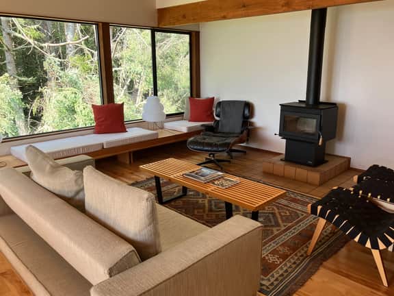 Madrone Meadow - Ocean view timber home with hot tub near beach - Image 2