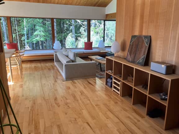 Madrone Meadow - Ocean view timber home with hot tub near beach - Image 3