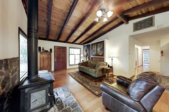 Wagging Woods - Cazadero Dog-Friendly Redwood Cabin with Hot Tub and Wood Stove - Image 2
