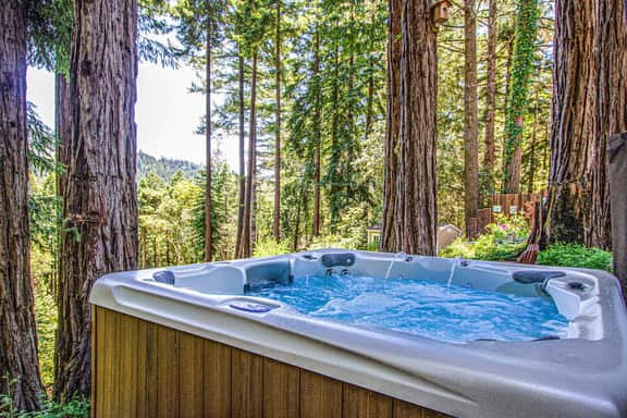 Sunrise Mountain Retreat - Cazadero Mountain Hot Tub Cabin in the Redwoods - Image 2