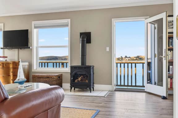 Bayside Cottage - Bodega Bay Waterfront Studio Cottage on Stilts with Fireplace - Image 2