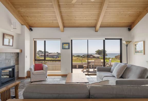Blue Heron - Ocean-view home with private hot tub, EV charger & fireplace - Image 2