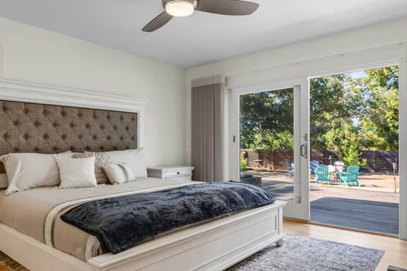The Gravenstein - Sebastopol Orchard Retreat with Hot Tub - Image 5