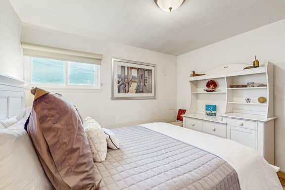 Cozy Carmet Cottage - Bodega Bay Dog-Friendly Oceanview Cottage with Hot Tub - Image 5