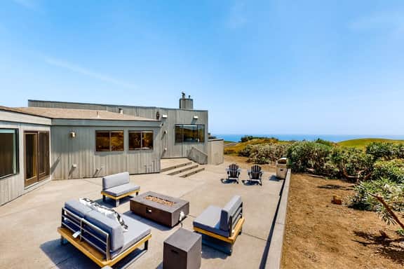 Latitude 38 - Bodega Bay Oceanview Home by Golf Course - Image 3