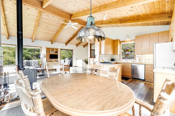 Casa Contenta - Meadow home with private hot tub on the golf course - Image 4