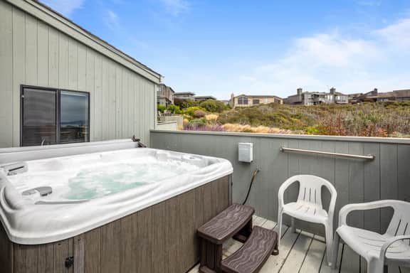 Eagles nest - Bodega Harbour Ocean-View Hot Tub Retreat - Image 3