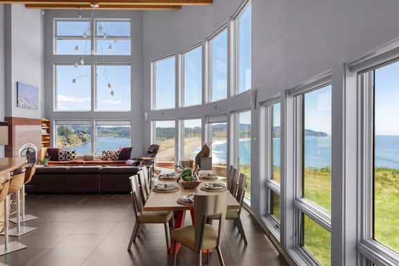 Pacific Bliss Haven - Luxury oceanfront home with 270-degree views, hot tub & 2 fireplaces - Image 4