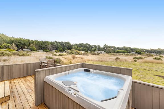 Ocean Sunset - Ocean-view home with private hot tub & grill, dogs welcome - Image 2