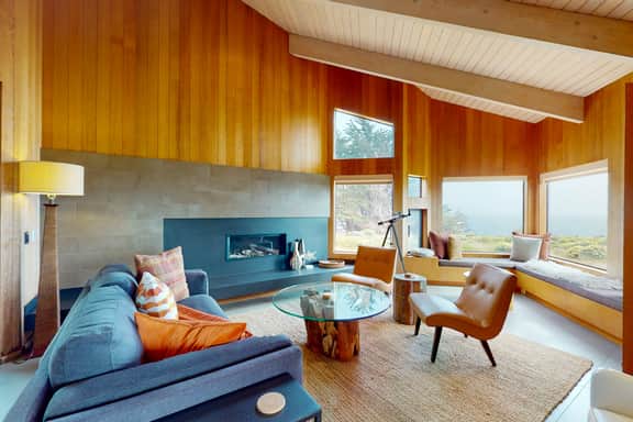 Just Bluffing - Oceanfront home near Shell Beach & Bluff Trail with deck & ocean views - Image 2