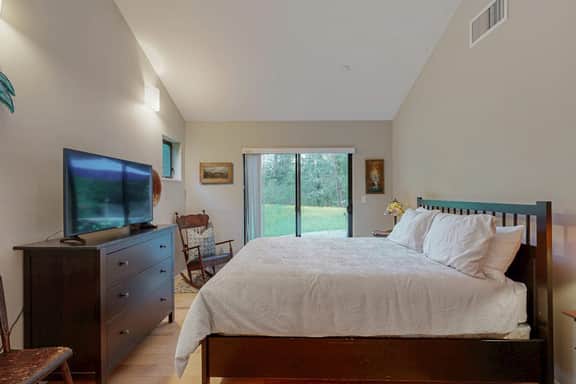 Casa Crotti - Sebastopol Forest Retreat with Creek Trail - Image 5