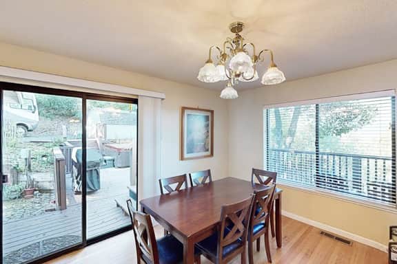 Highland Oasis - Cloverdale Hillside Lodge on 7 Wooded Acres - Image 3