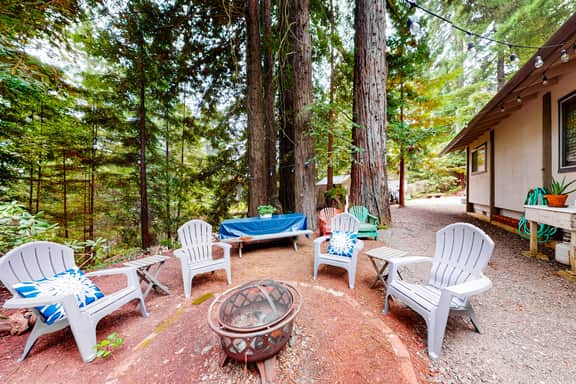 Coastal Cabin - Coastal house near trails, beaches, & dining with firepit - dog-friendly - Image 2