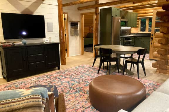 Cabin Fever - Forest cabin with large deck in private setting - close to beaches and town - Image 3