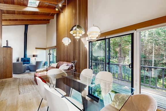 Sea Trees - Meadow home with private hot tub near Black Point Beach - Image 2