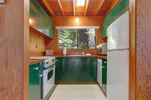 Cabin 55 - Dog-Friendly Cabin with Private Hot Tub & BBQ near the Lodge - Image 4