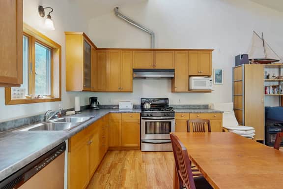 Loon's Landing - Hand-built Sea Ranch cabin with fireplace near Bluff Trail, dogs welcome - Image 3