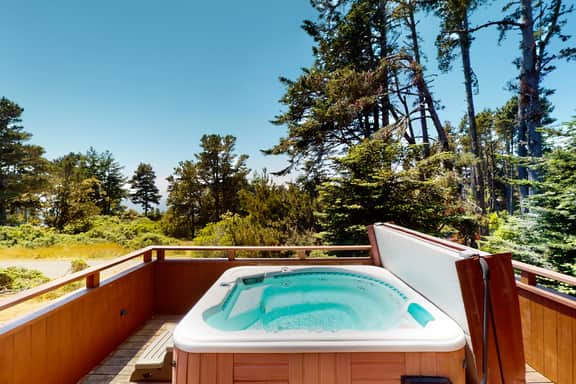 The Great Escape - Luxe Sea Ranch home with hot tub, ocean view & yoga space - Image 3