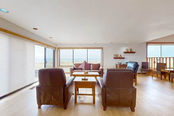 Double R - Sea Ranch blufftop home with private hot tub & EV charger - Image 5