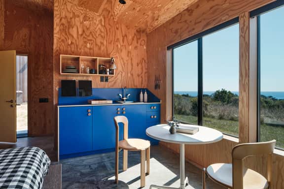 Wild Meadow - Ocean-view meadow studio near Shell Beach - Image 2