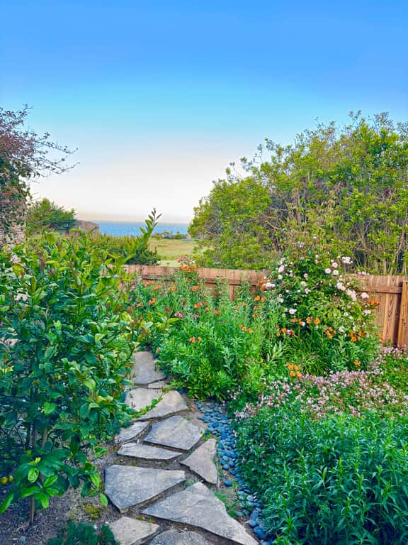 Cadwalader House - Ocean-view home with hot tub on the golf course, dogs welcome - Image 2