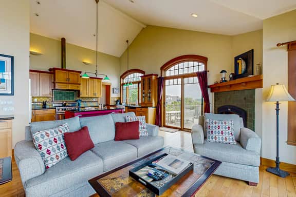 Seascape Gualala - Gualala home with ocean views, Viking kitchen & gas fireplaces - Image 2
