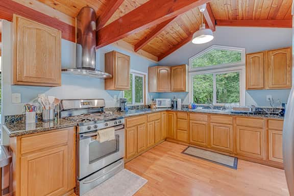 Hacienda - Russian River Forest Retreat with Unique Studio - Image 4