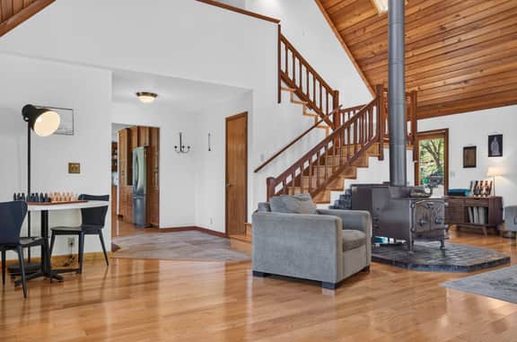 Sunny Grove Retreat - hot tub, wood-burning stove & game room, dogs welcome - Image 3